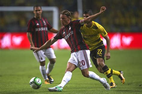 ac milan vs borussia dortmund futbol